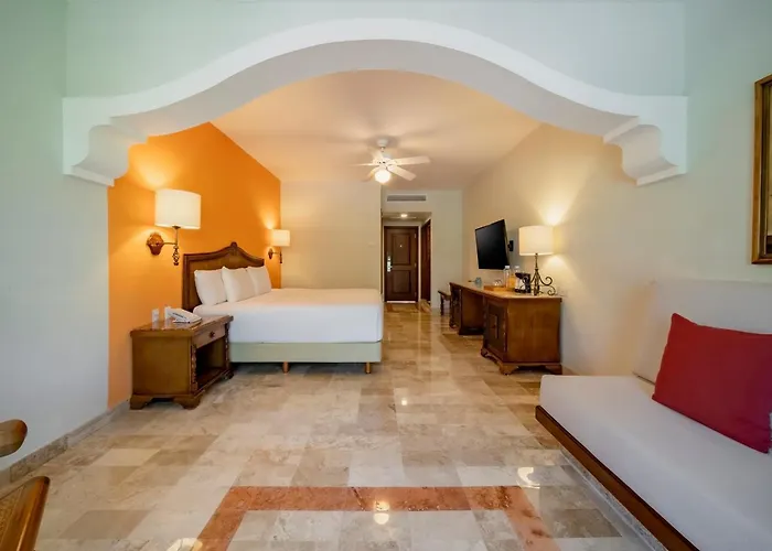 Resort Iberostar Waves Paraiso 5*